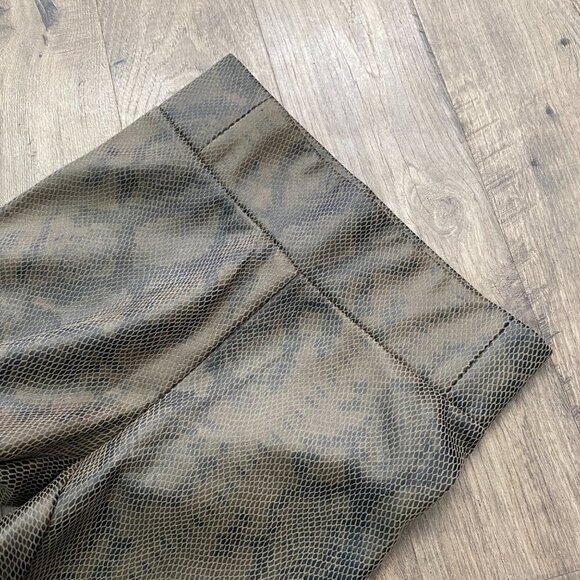 Bagatelle Faux Suede Python Leggings Olive Green Size XS - Picture 9 of 11